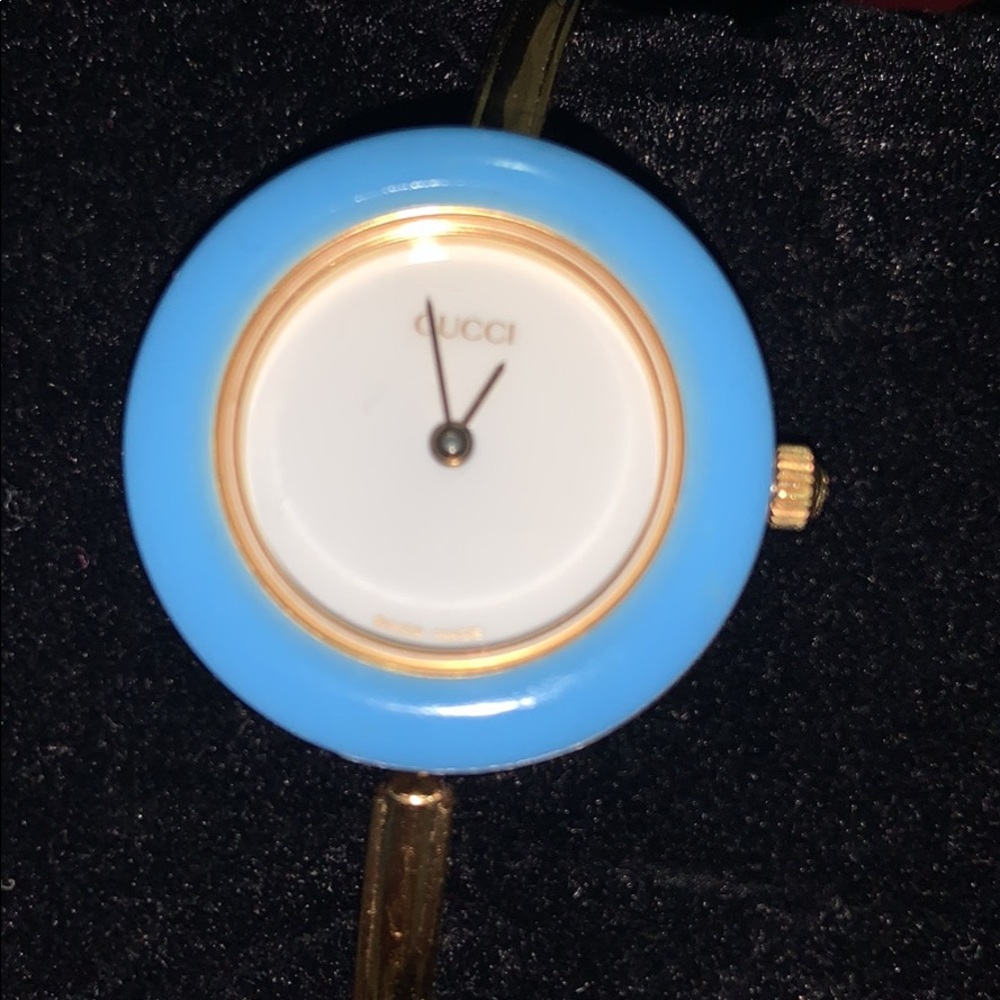 Gucci watch